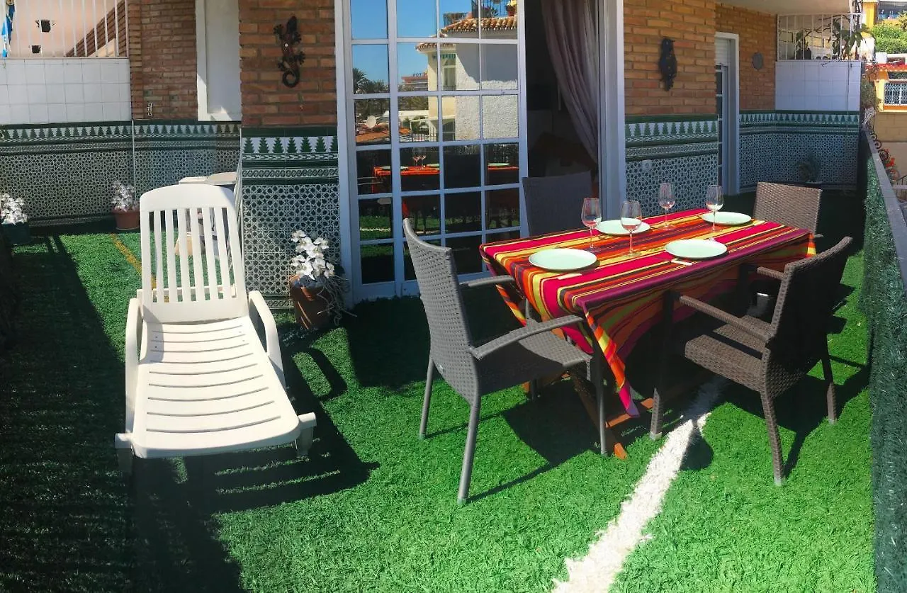 Vista Marina Apartamento Vacacional - Holiday Apartment contacts